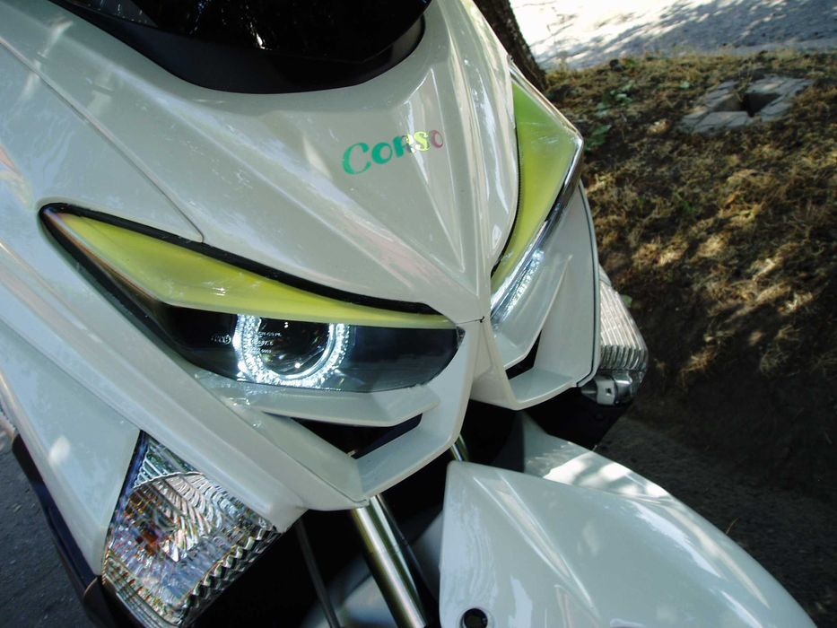 продам макси скутер