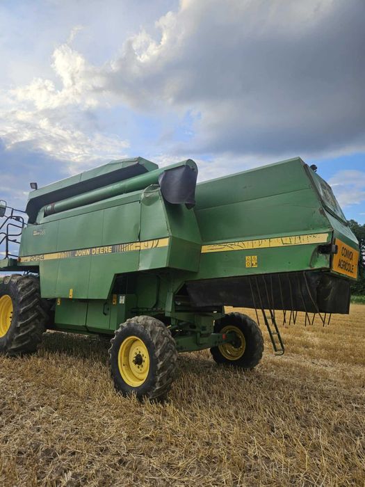 Kombajn zbożowy John Deere Hill Master 2054 z 1993 r.c.BRUTTO