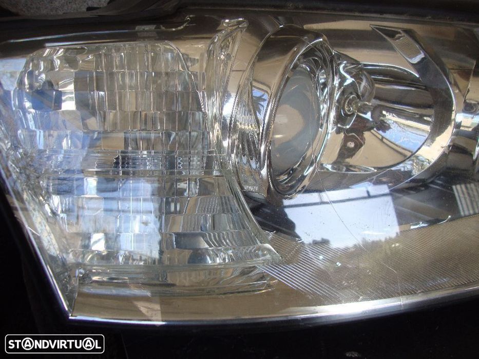 farois xenon direcionais Audi A8  pre-facelift grelha pequena