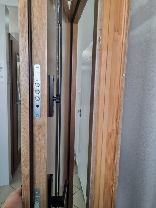 OKAZJA! Drzwi wejściowe 80 i 90 lewe lub prawe ciepłe 72mm