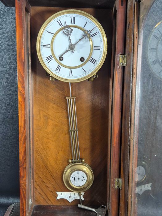 Zegar szafkowy Austriacki Werner Deponirt