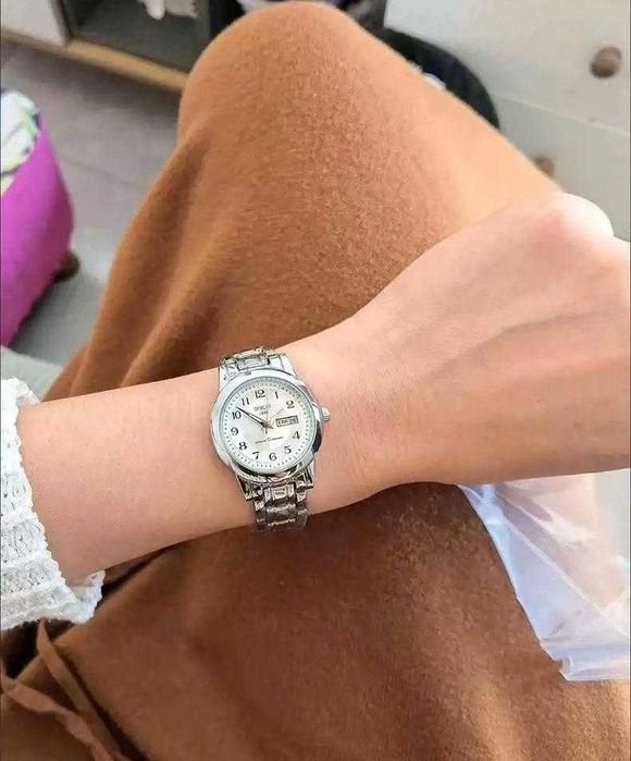 Zegarki damskie – połączenie elegancji i funkcjonalności