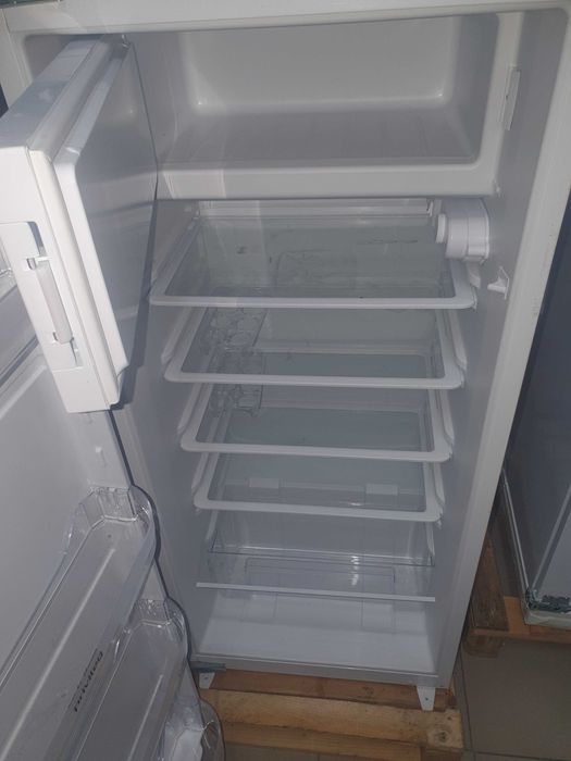 Frigorifico respekta novo