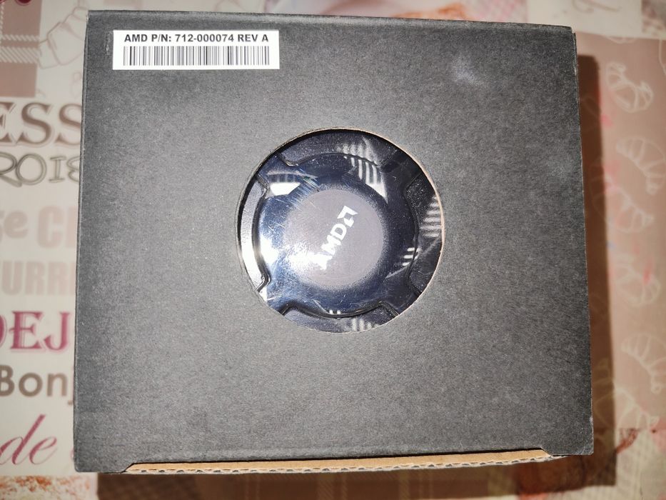 Продам AMD кулер для охлаждения