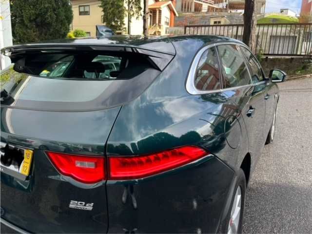 Jaguar F-Pace 2.0 i4D Portfolio AWD Aut. - Dez 2016
