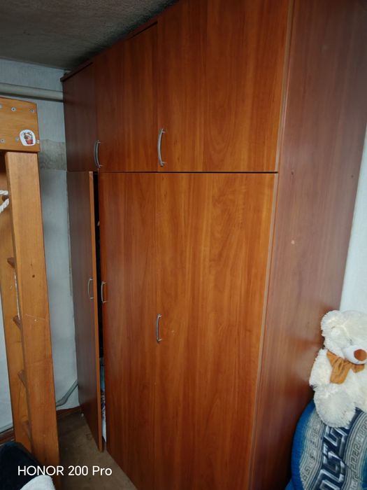 Шкаф, Шифоньер  вместительный