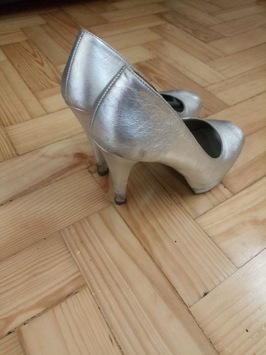 Sapato prateado 39