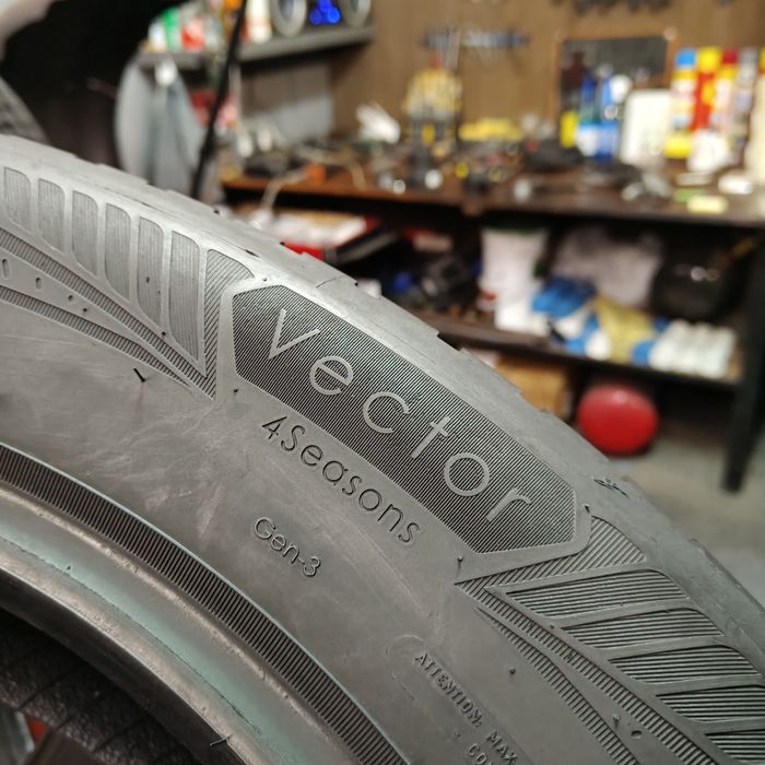215/60/17 XL Goodyear z 2025 roku