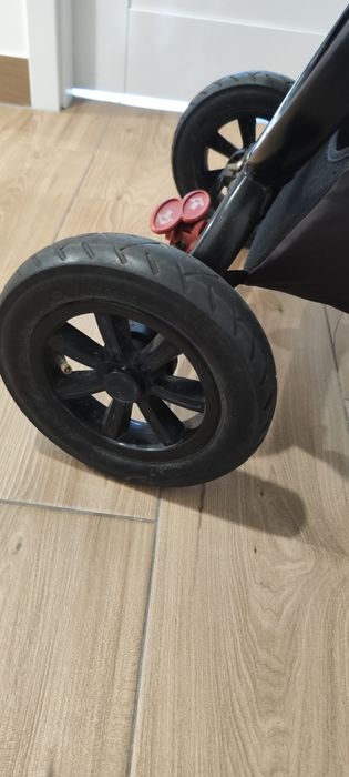 Wózek spacerowy valco snap 4 pompowane koła