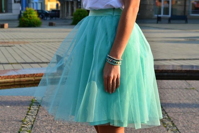 nowa tiulowa spódnica
