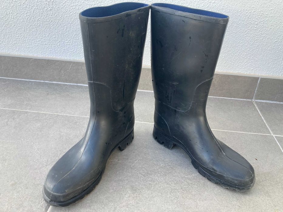 Galochas Pretas - 35