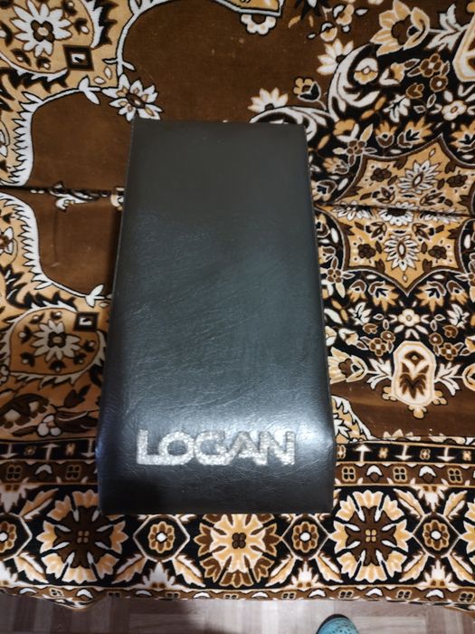 Підлокотник до Рено логан