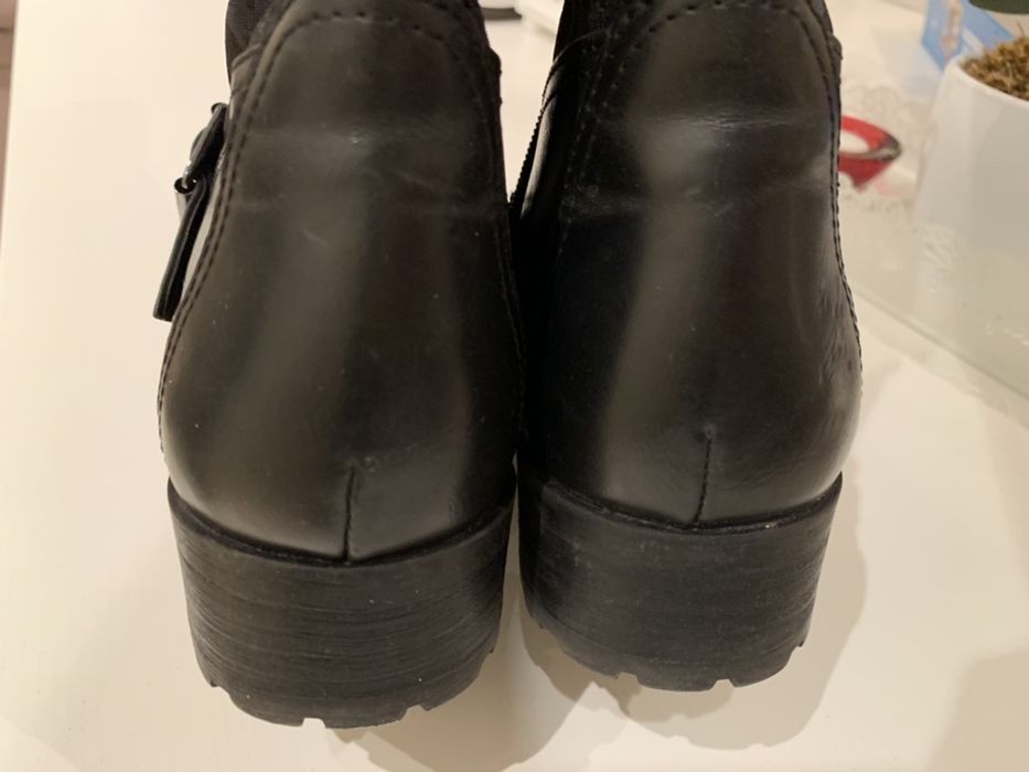 Botas Cano Alto em Pele DNK pretas