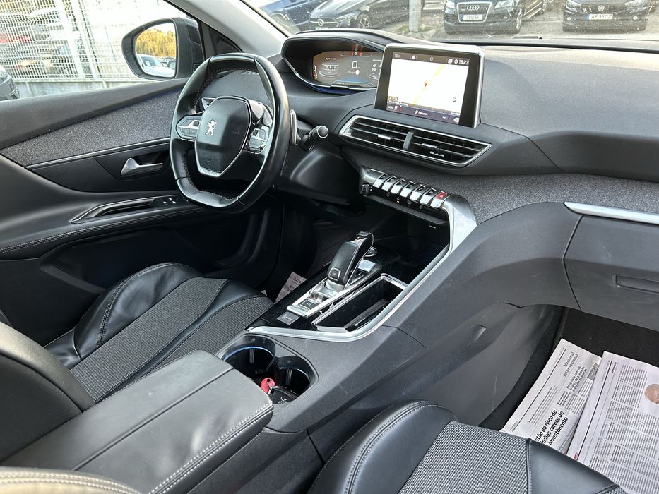 Peugeot 3008 1.5 HDI Aut. 100 mil kms