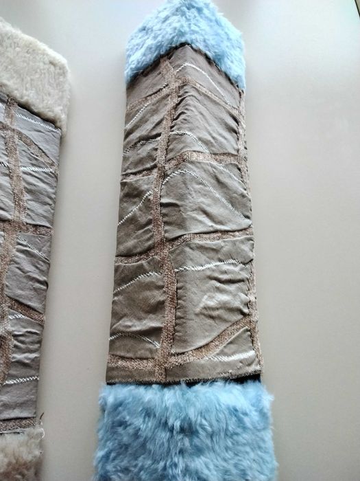 Лежанка  для кошечки собачки ,три угловие когтеточки в подарок