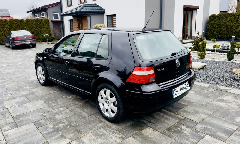 Śliczny Czarny Bezwypadkowy Golf Wyposażony 1-WŁ Super Stan Zamiana!!