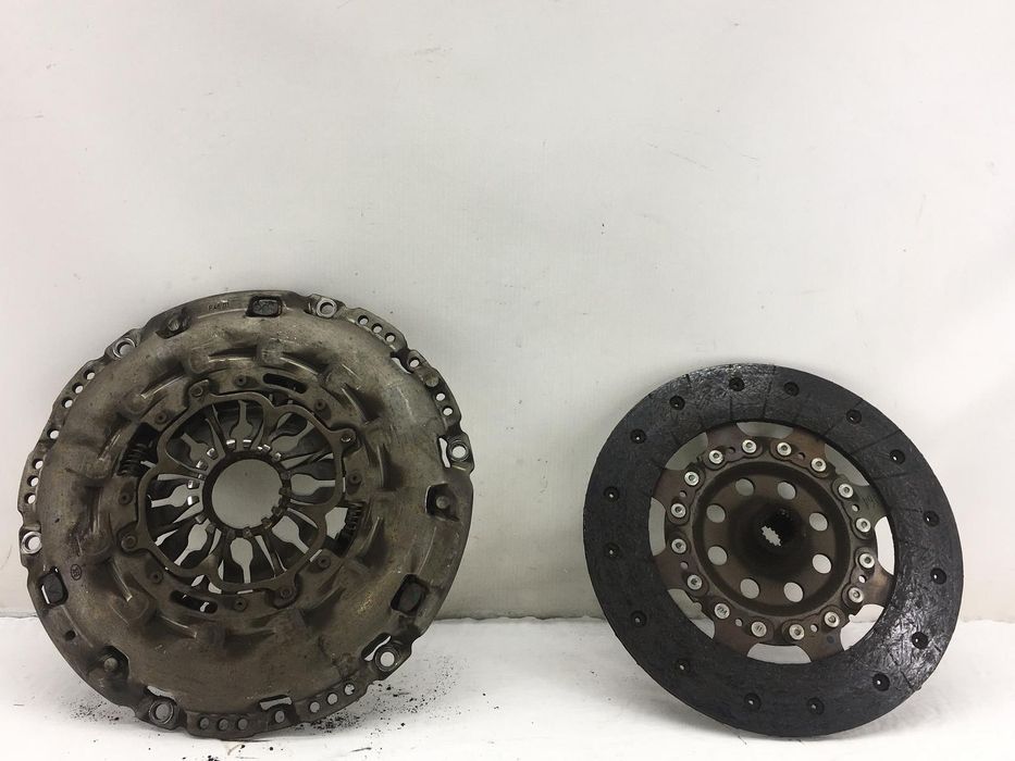 Корзина зчеплення RENAULT KOLEOS 2008-2011 302052799R