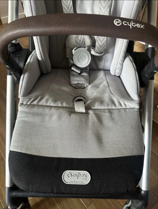 Spacerówka Cybex Balios S Lux + moskitiera + folia przeciwdeszczowa