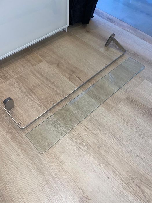 Prateleira de vidro BROGRUND Ikea