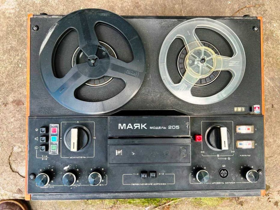 Магнитофон Маяк 205