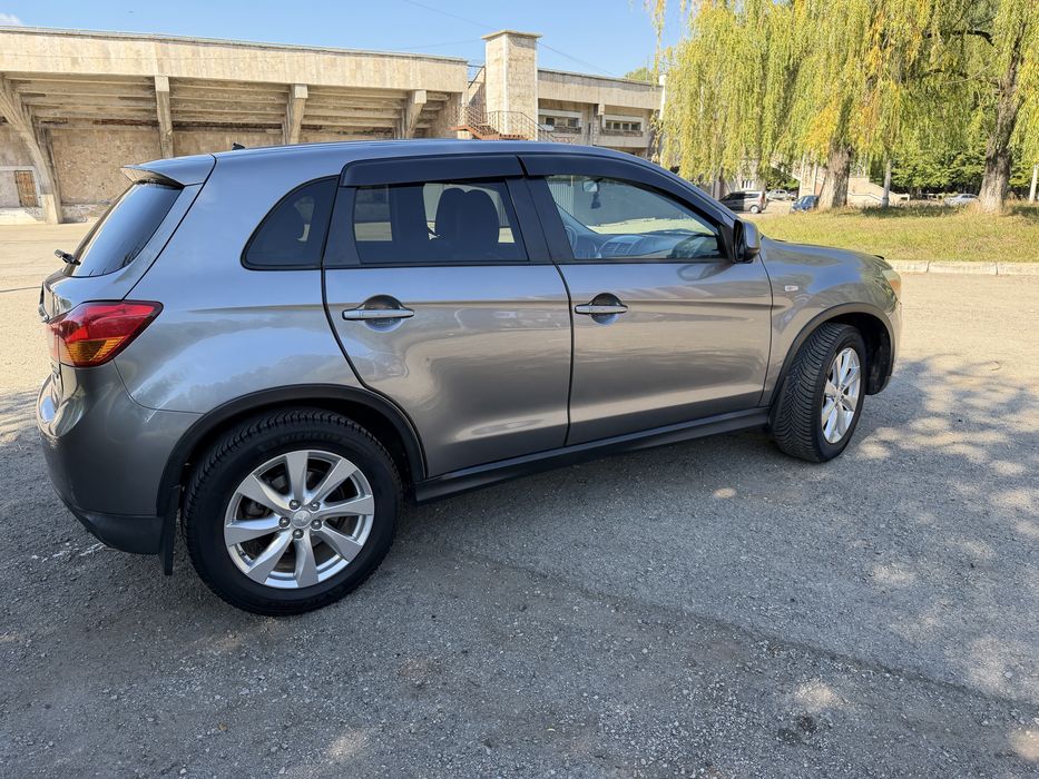 mitsubishi outlander sport