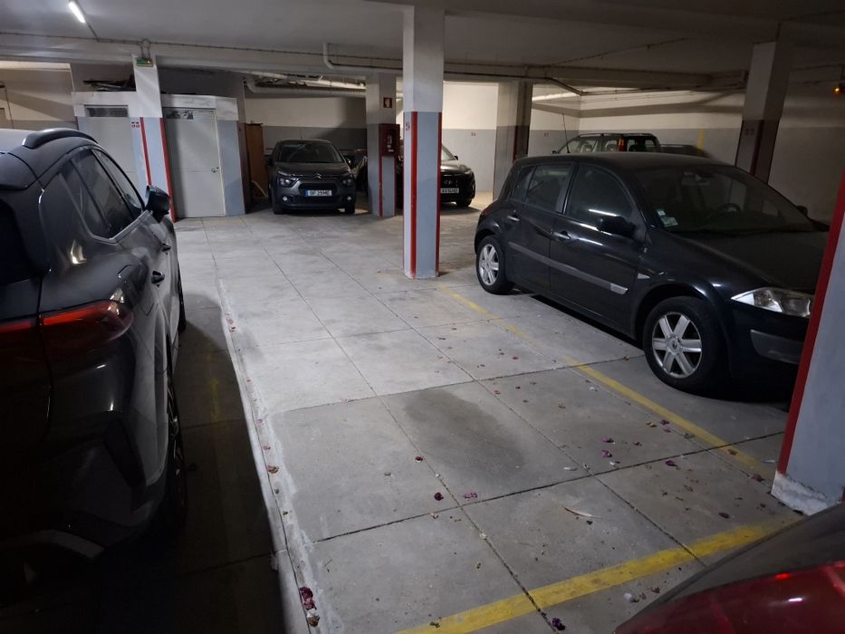 Lugar de Garagem Rua dos Vanzeleres