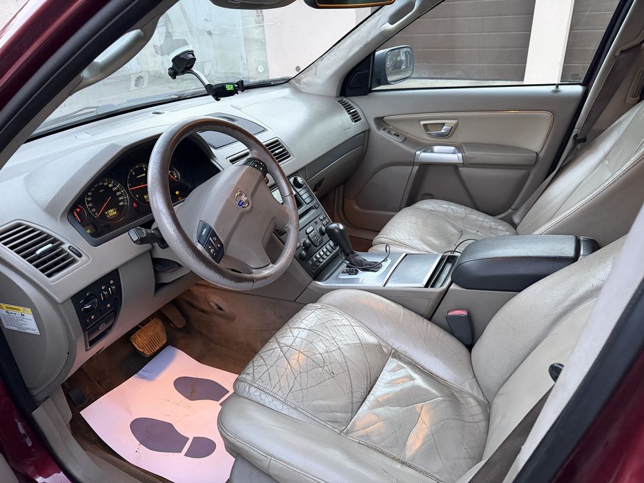 Volvo XC90 2.4 дизель автомат