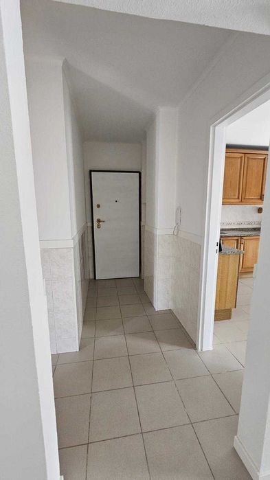 Apartamento para arrendar em Corroios