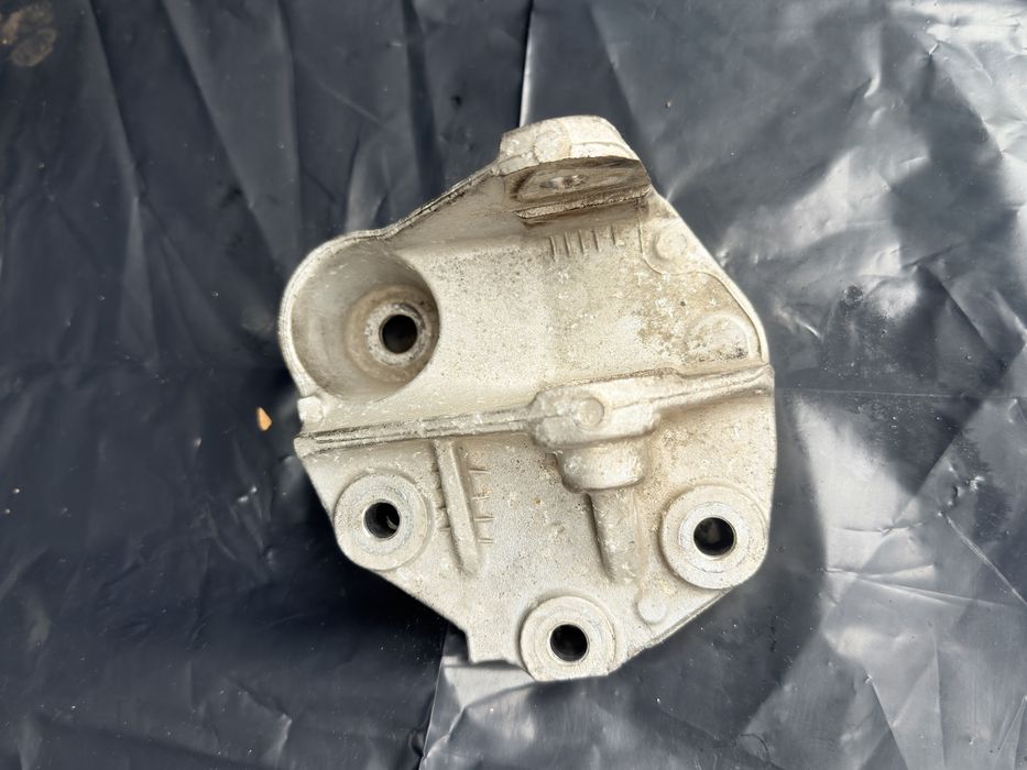apoio da caixa Citroen c5 1.6 hdi ano 2011