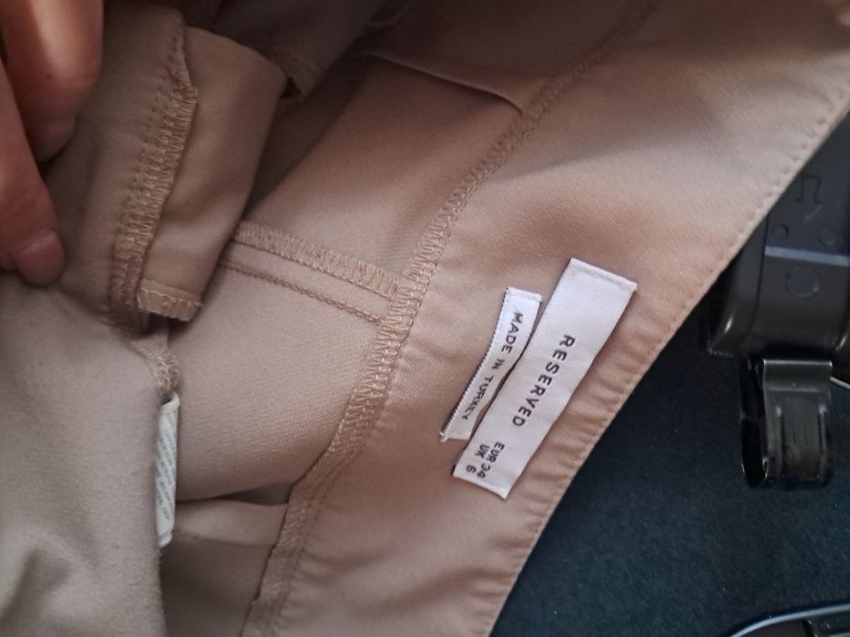 Spodnie eleganckie reserved