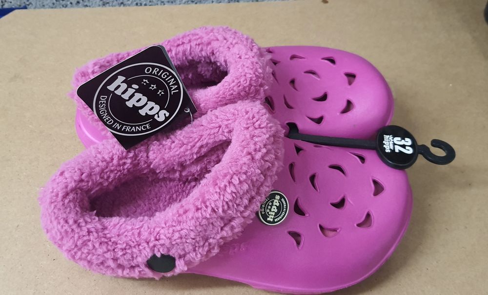 Hipps Kroksy klapki z odpinanym ociepleniem