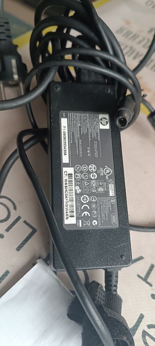 Зарядка HP.. 19 в. 90 ампер бу робоча