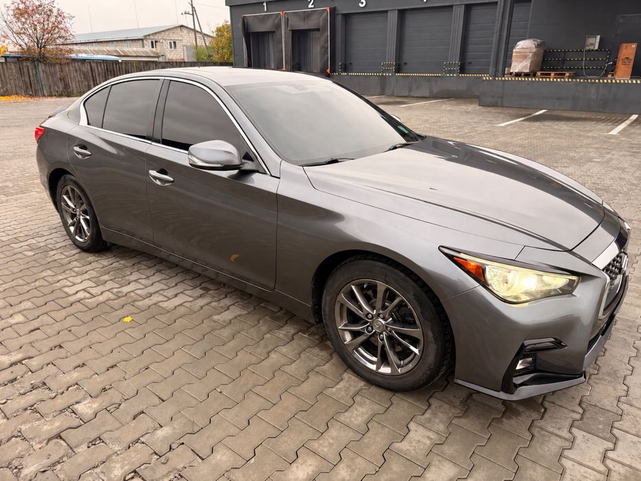 Продам Infiniti Q50 2016
