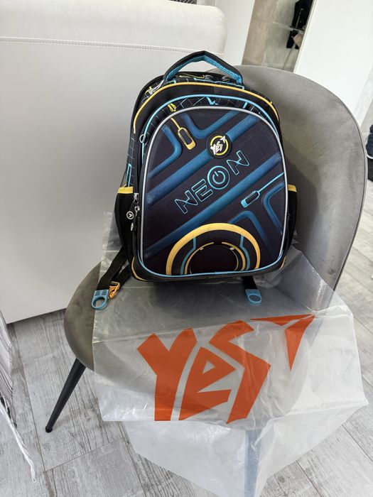 Ортопедичний рюкзак портфель YES neon в стані нового