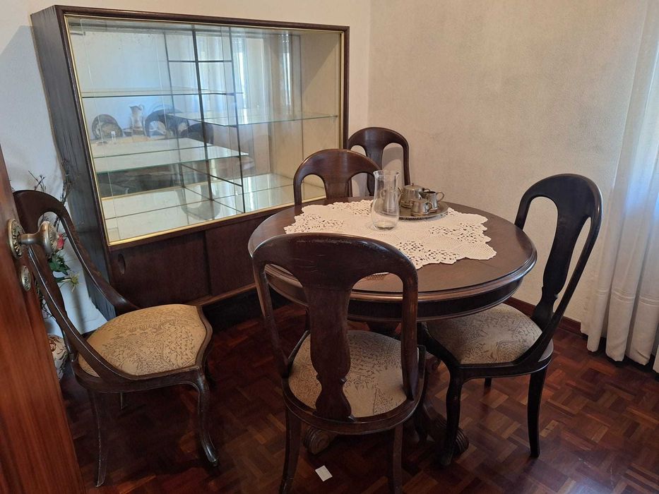 Mesa de sala de jantar