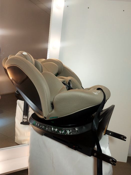 Автокрісло  Carrello Octopus від 0 -36кг Опорна стійка ізофікс поворот
