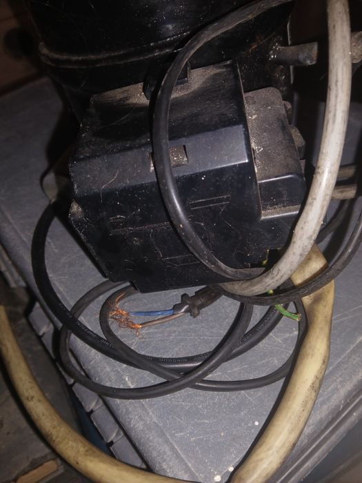 Продам компрессор для холодильника