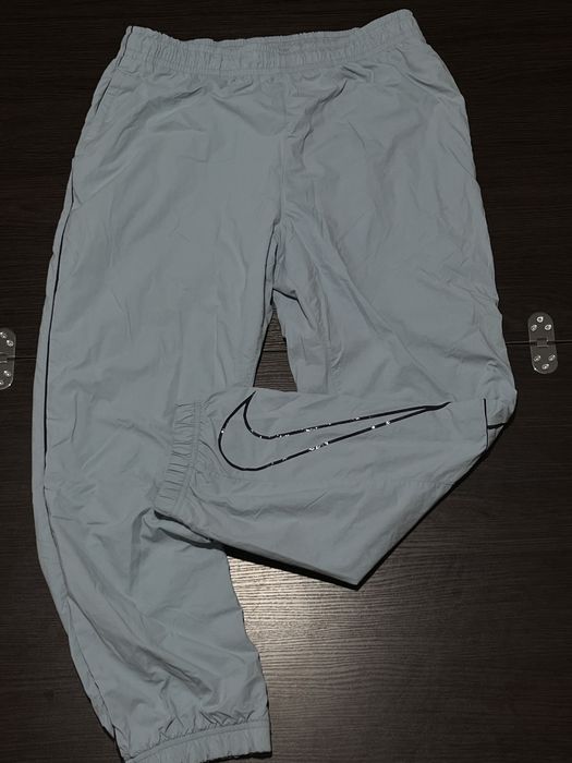 Нейлонові штани nike