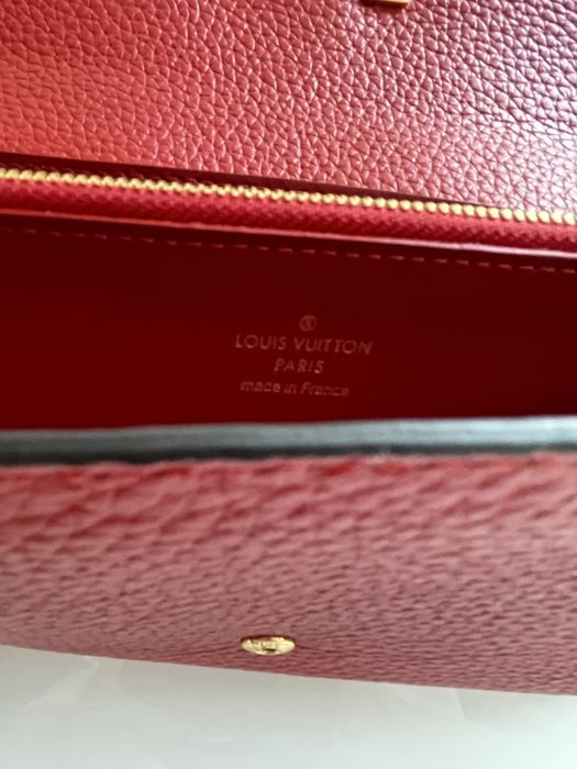 Portfel Louis Vuitton Capucines w kolorze czerwonym