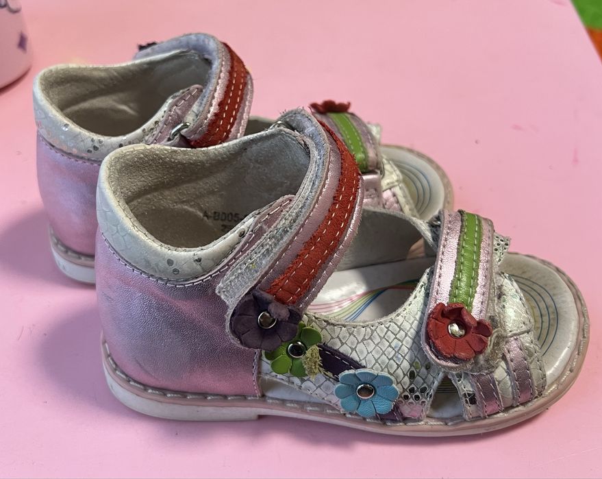 Шкіряні босоніжки 25 розмір