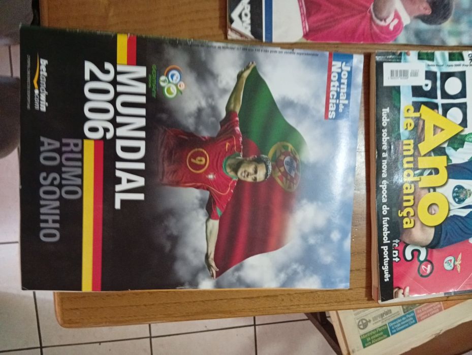Vendo revistas antigos de desporto