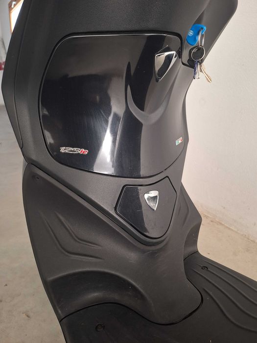 Scooter Piaggio Fly 125ie