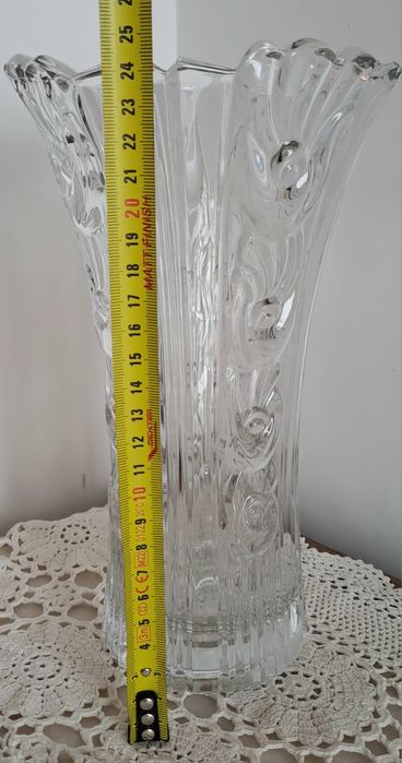 Jarra antiga em cristal lapidado