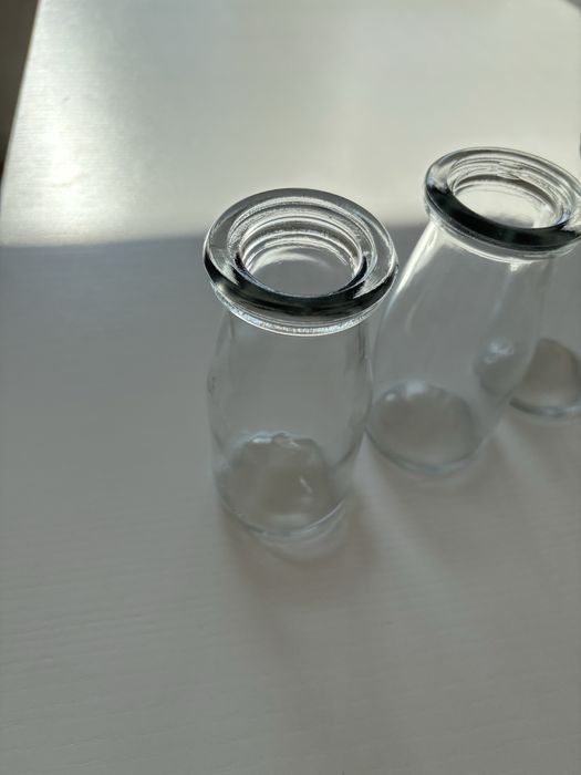 3 frascos de vidro