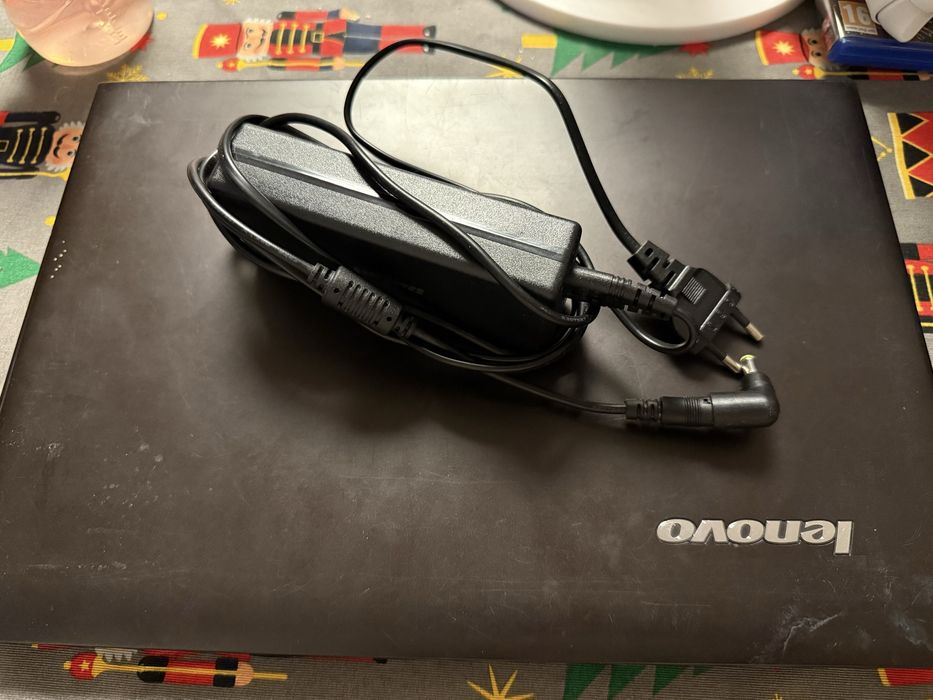 Laptop Lenovo IdeaPad 2500