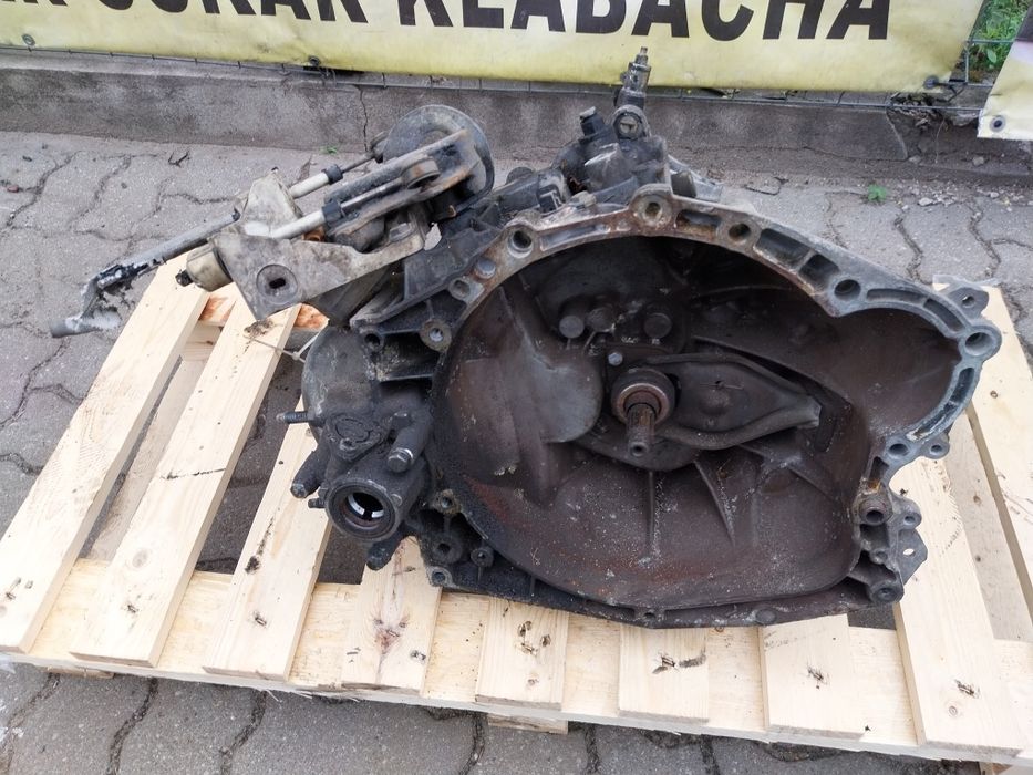 Peugeot 207 2.0 hdi skrzynia biegów manualna 20DM79  berlingo partner