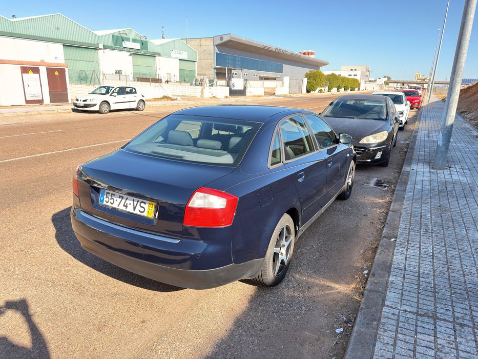 Audi A4 1.9 100 cv