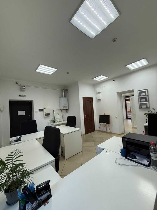 Терміново!Оренда комерційного приміщення Зелена фасад з меблями