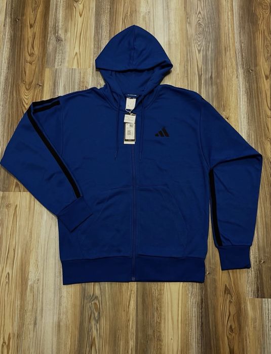Кофта Adidas в розмірі М