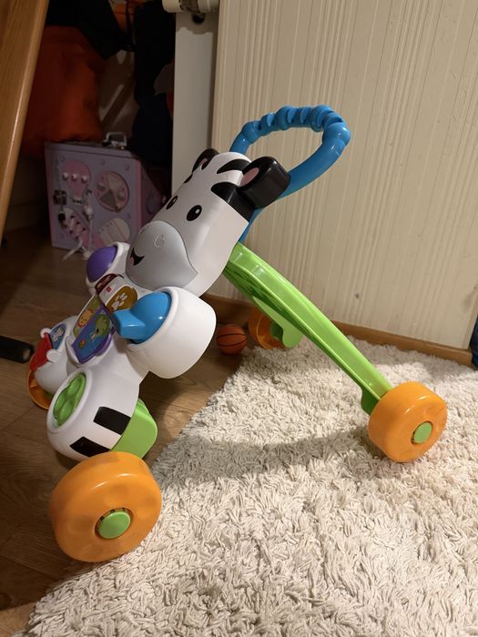 Ходунки Fisher-Price зі звуковими елементами